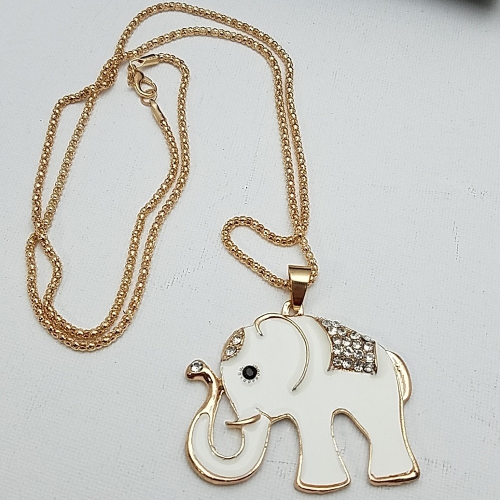 Elephant 1.5" x 2" Gold Tone Rhinestone 26" Necklace
